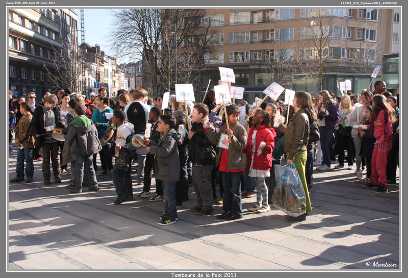 110321_015_Tambours2011_40D50092