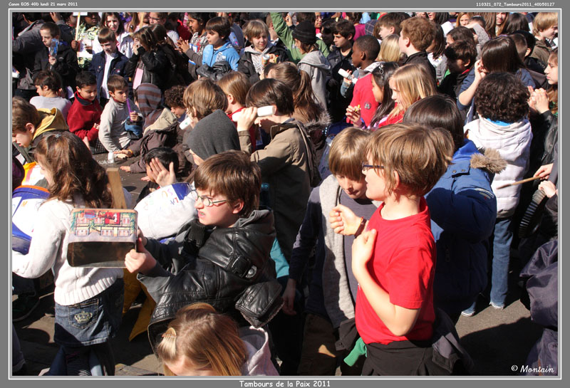 110321_072_Tambours2011_40D50127