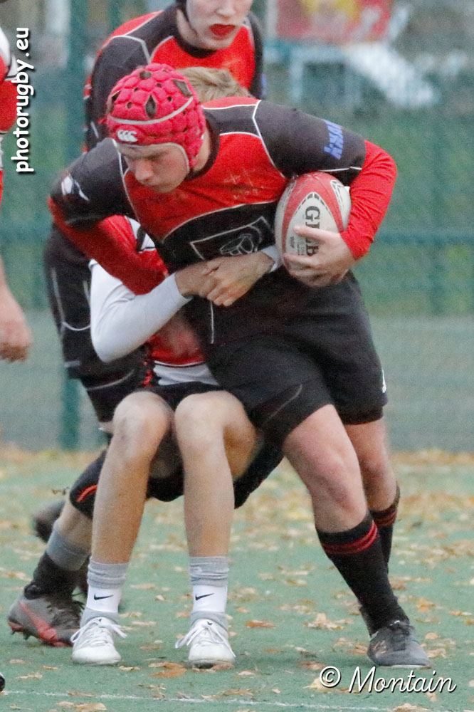 161119U18_104_7D112271
