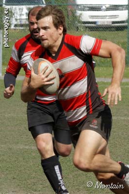 170514D_142_7D120677
