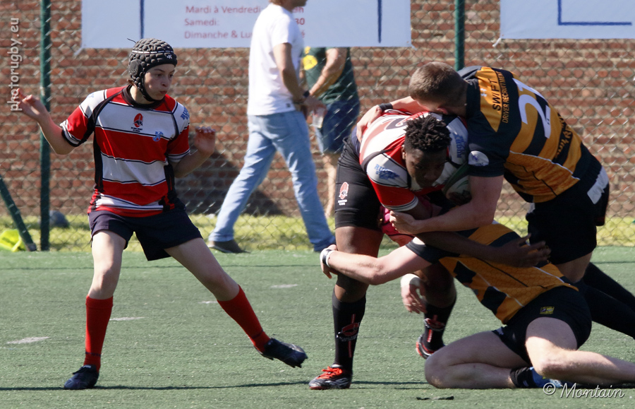 180505U18_127_7DM07875